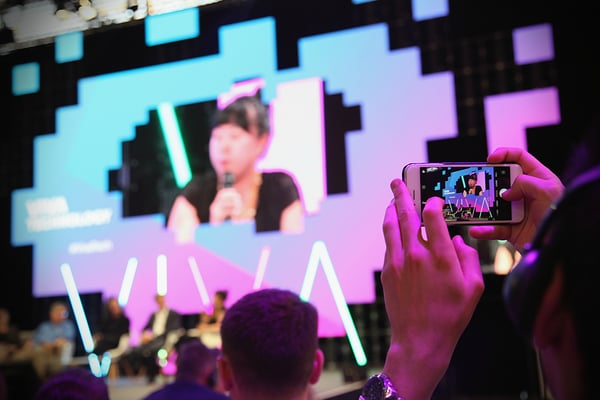 Viva Tech's organizers opted for pink, purple and light blue to design their event experience. This was also reflected in the branded app and engagement platform provided by Swapcard for this trade show and expo